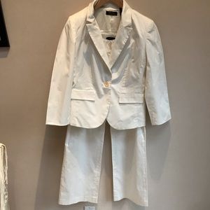 Lord and Taylor 2 pc white